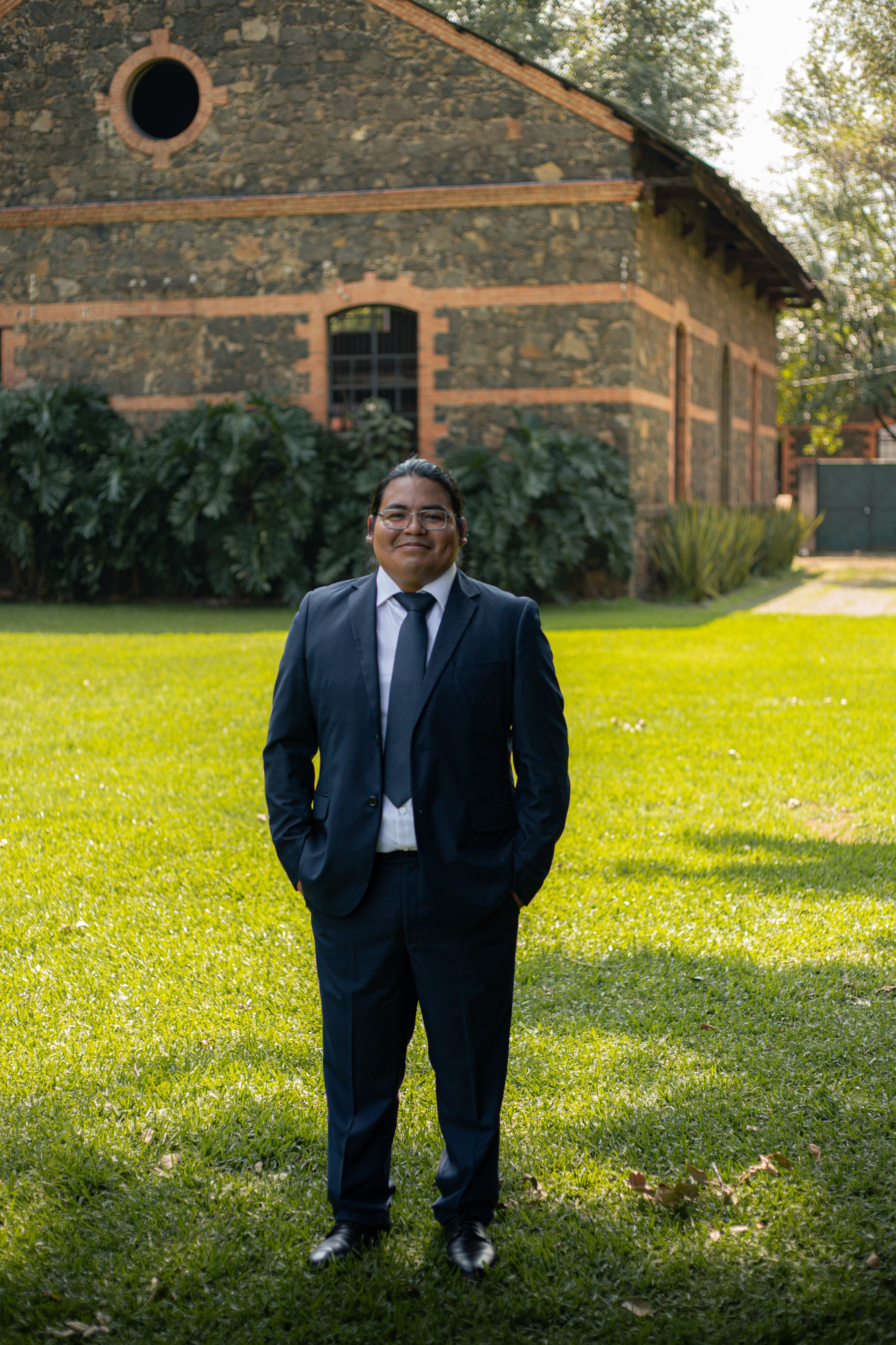 Retrato individual de Agustín Morales Flores