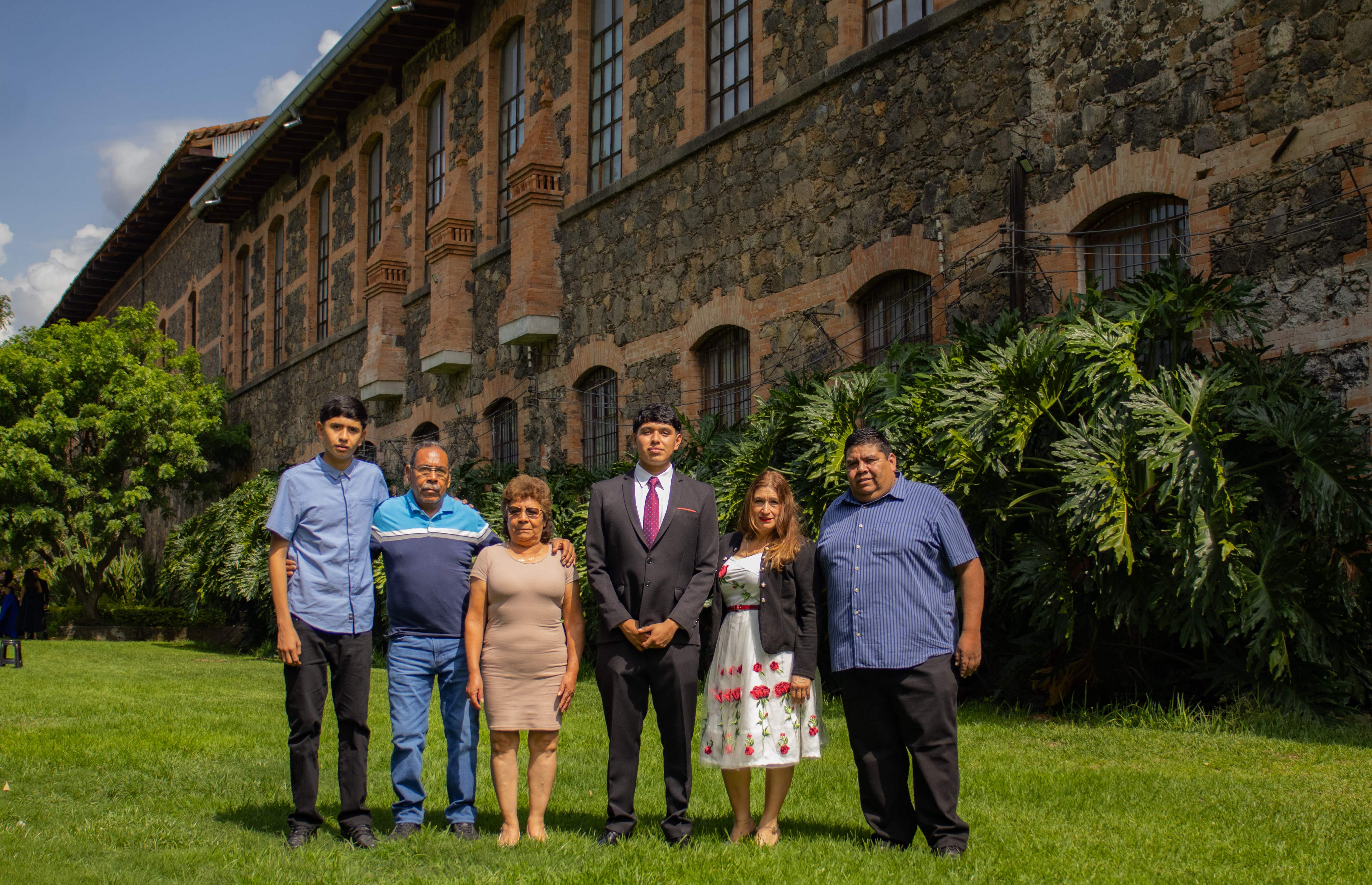 Fotografía 2 de José Antonio Vazquez Sanchez con familia y amigos
