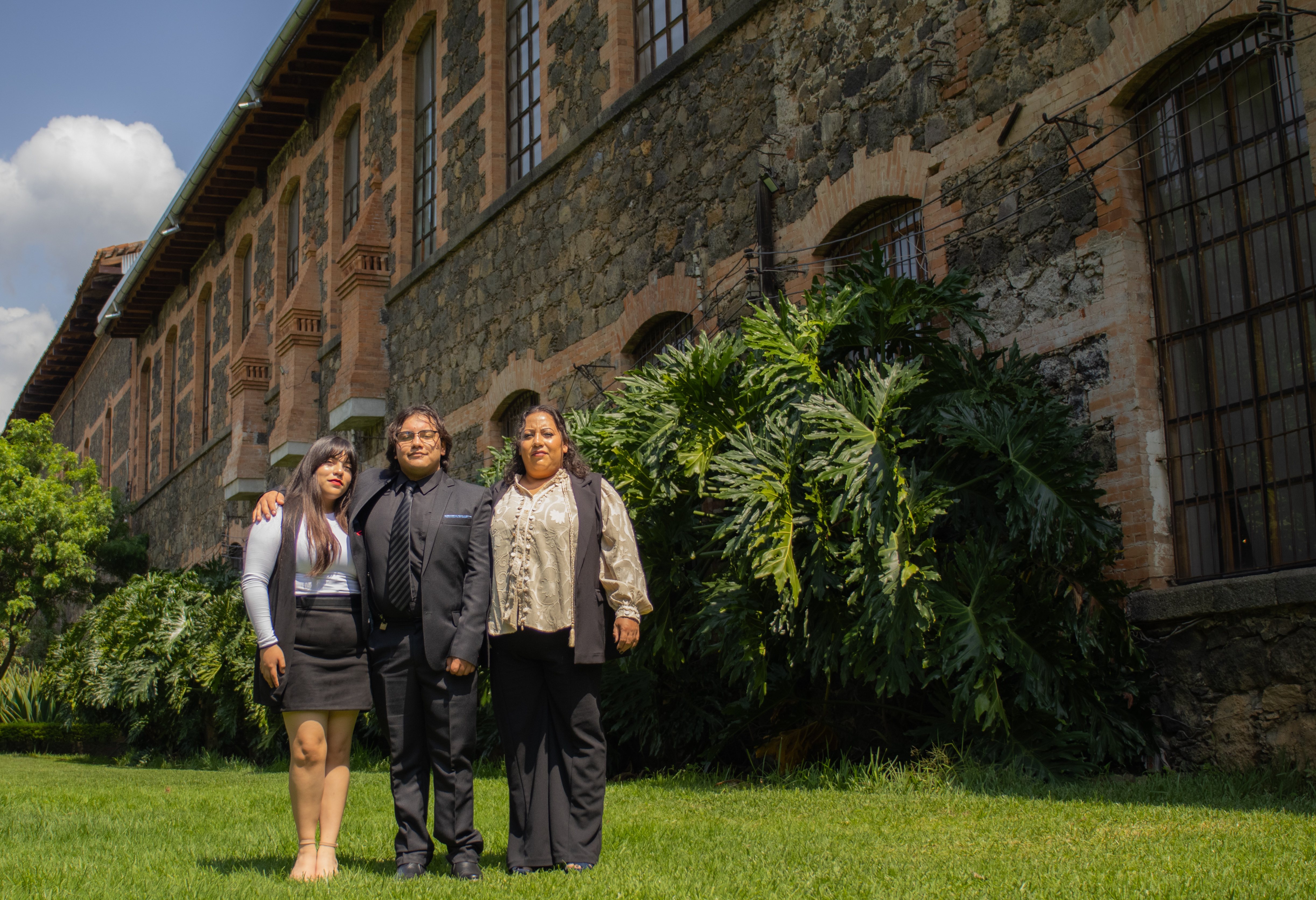 Fotografía 2 de Jose Luis Hernandez Garcia con familia y amigos