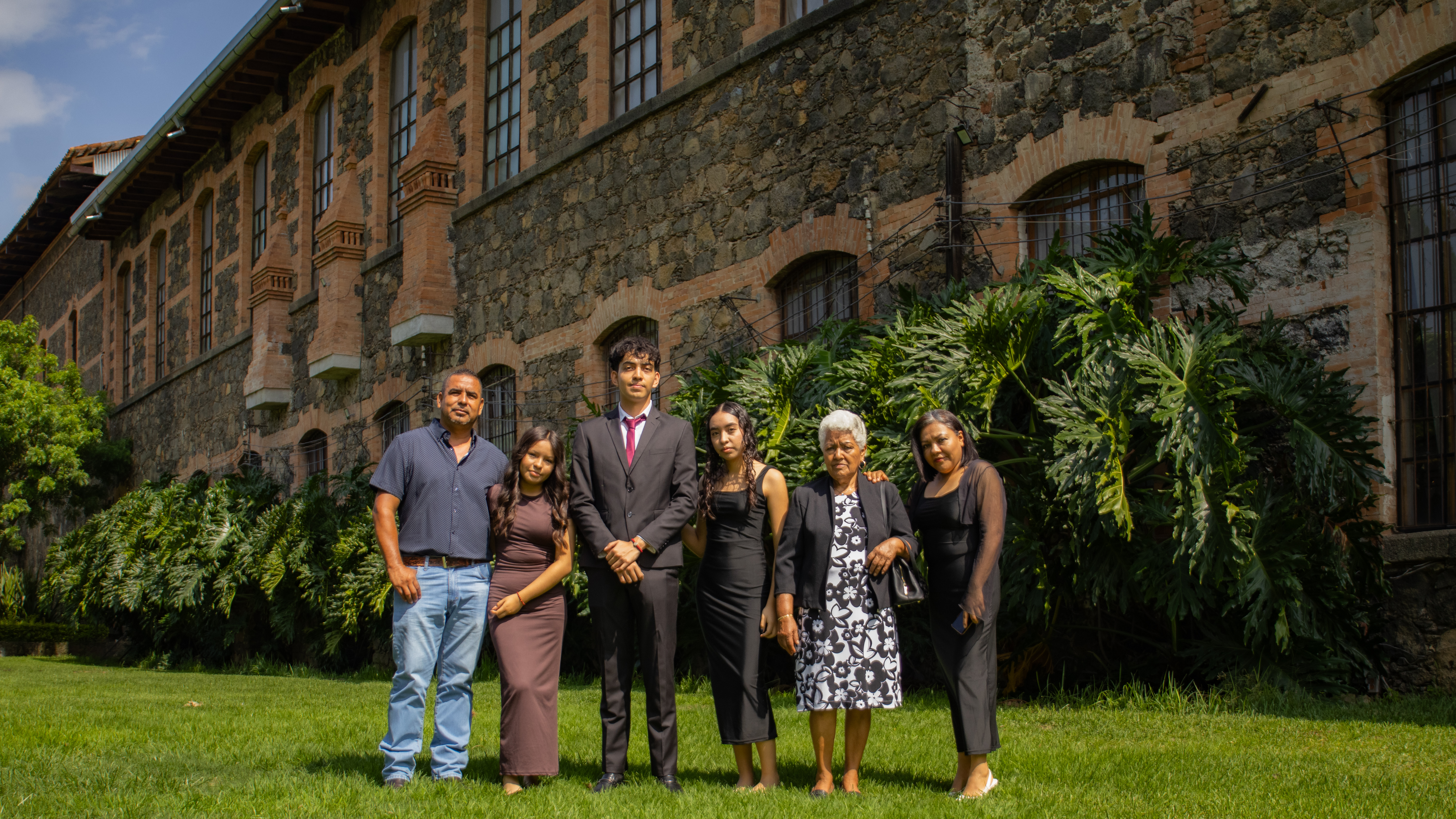 Fotografía 1 de José Manuel Sanchez Rodriguez con familia y amigos