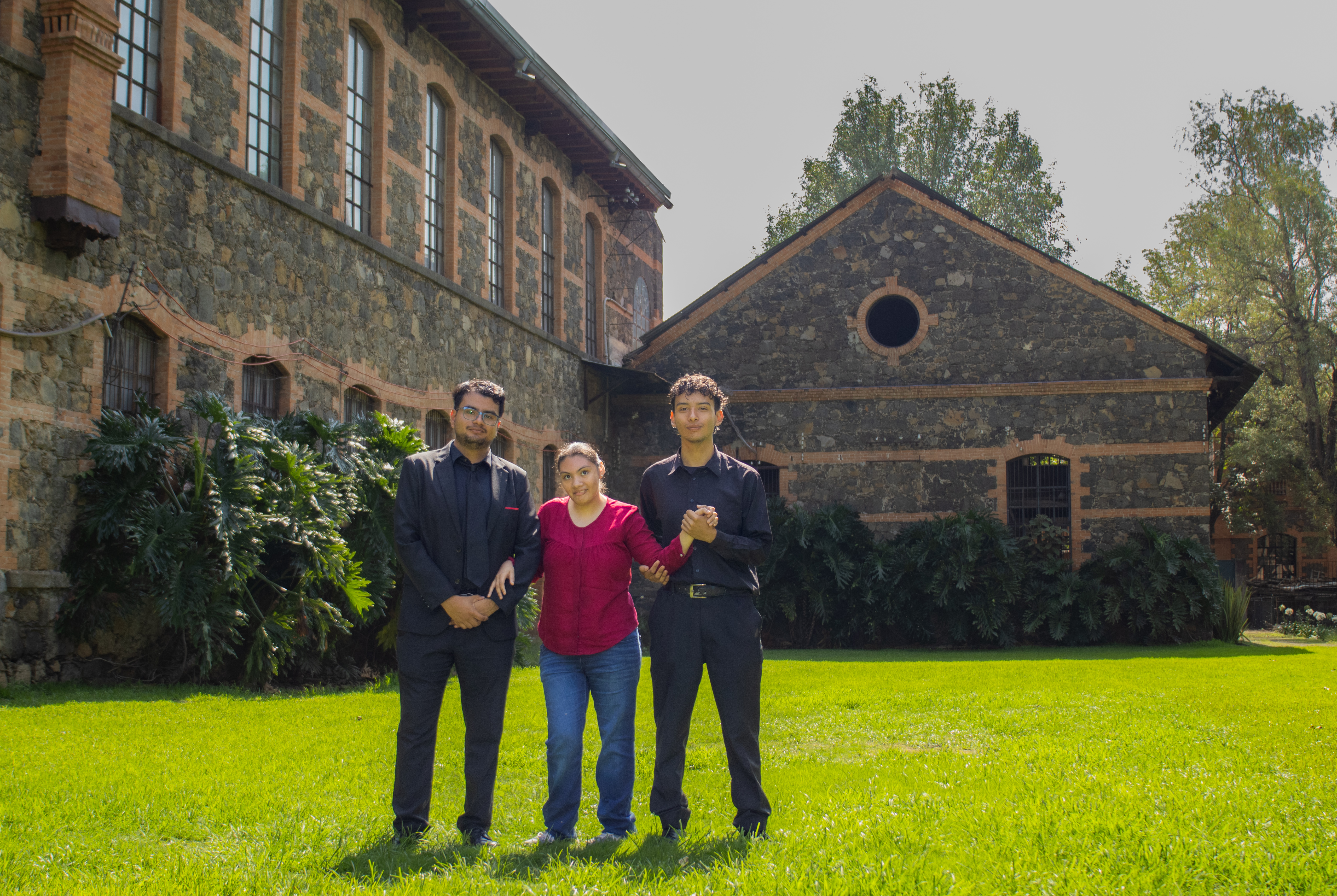 Fotografía 4 de Juan Carlos Gonzalez Orozco con familia y amigos